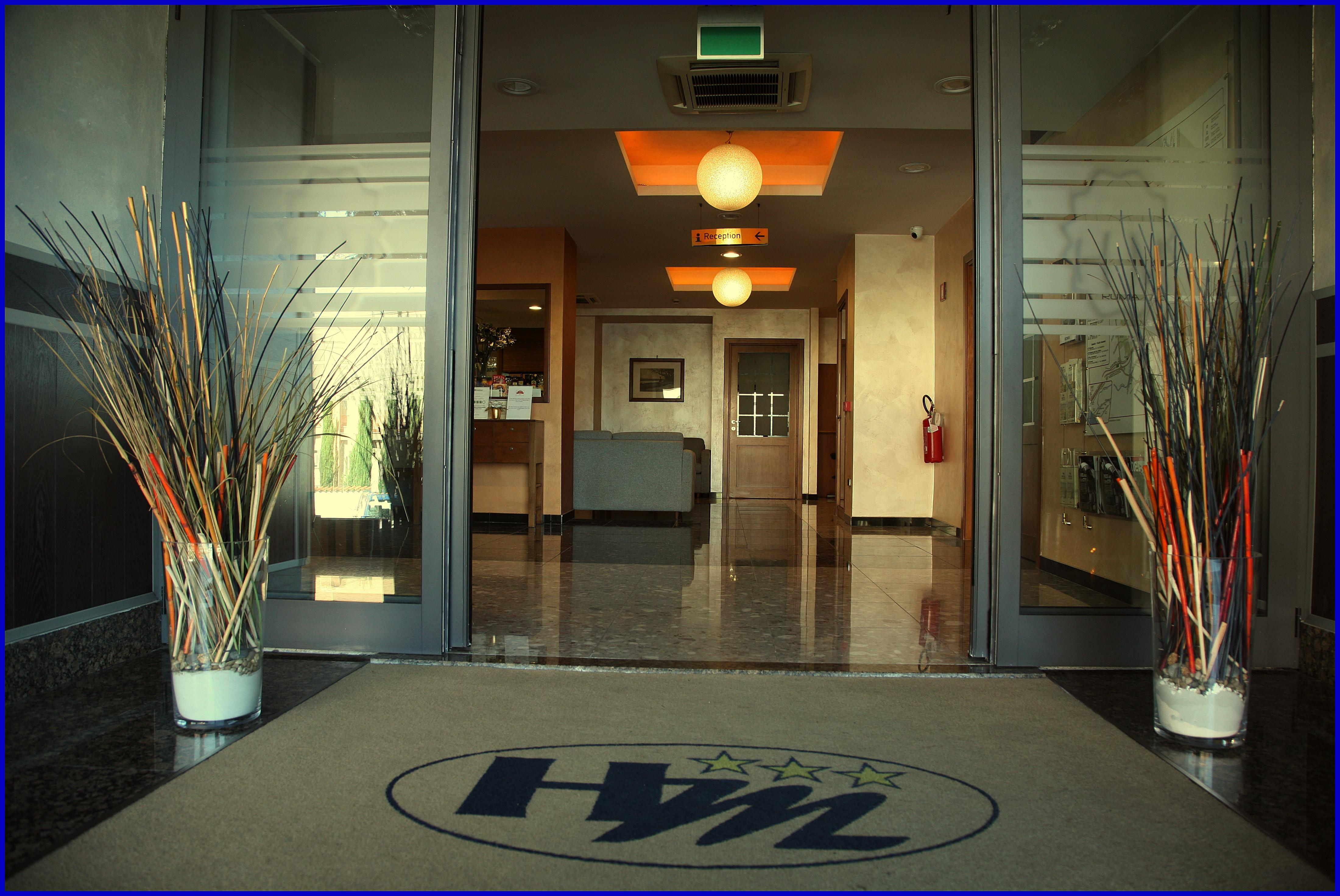 Hotel Meeting Ciampino Esterno foto