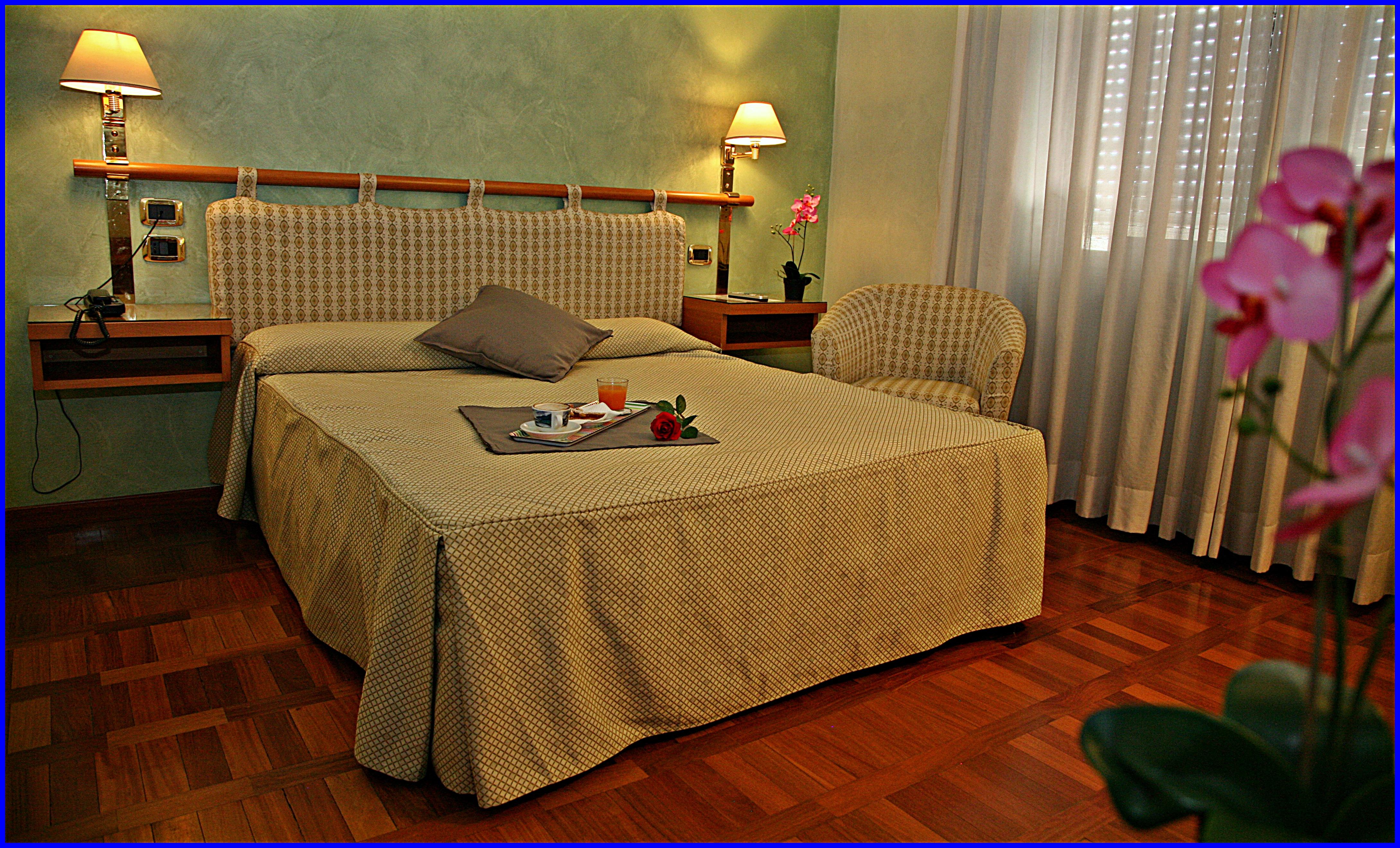 Hotel Meeting Ciampino Esterno foto