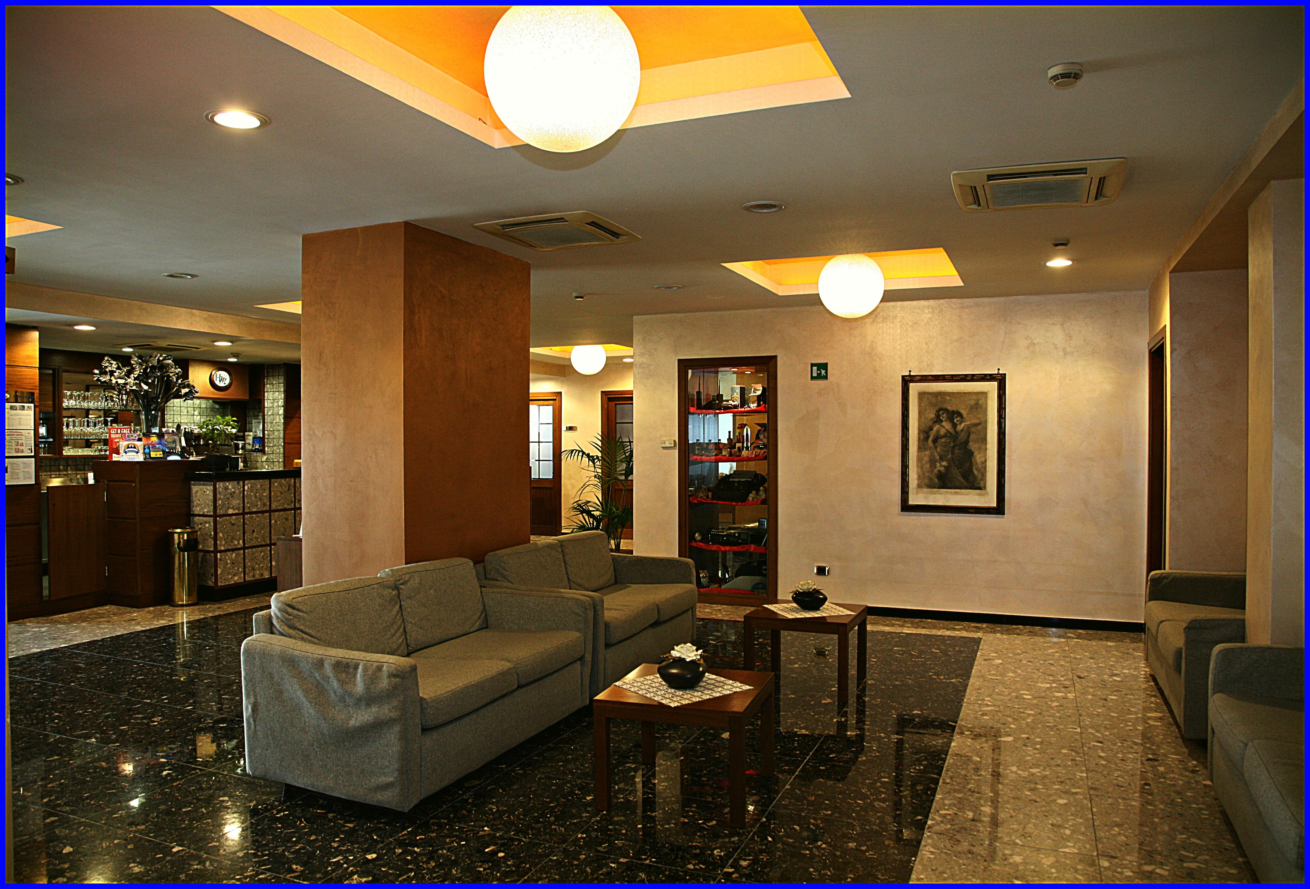 Hotel Meeting Ciampino Esterno foto