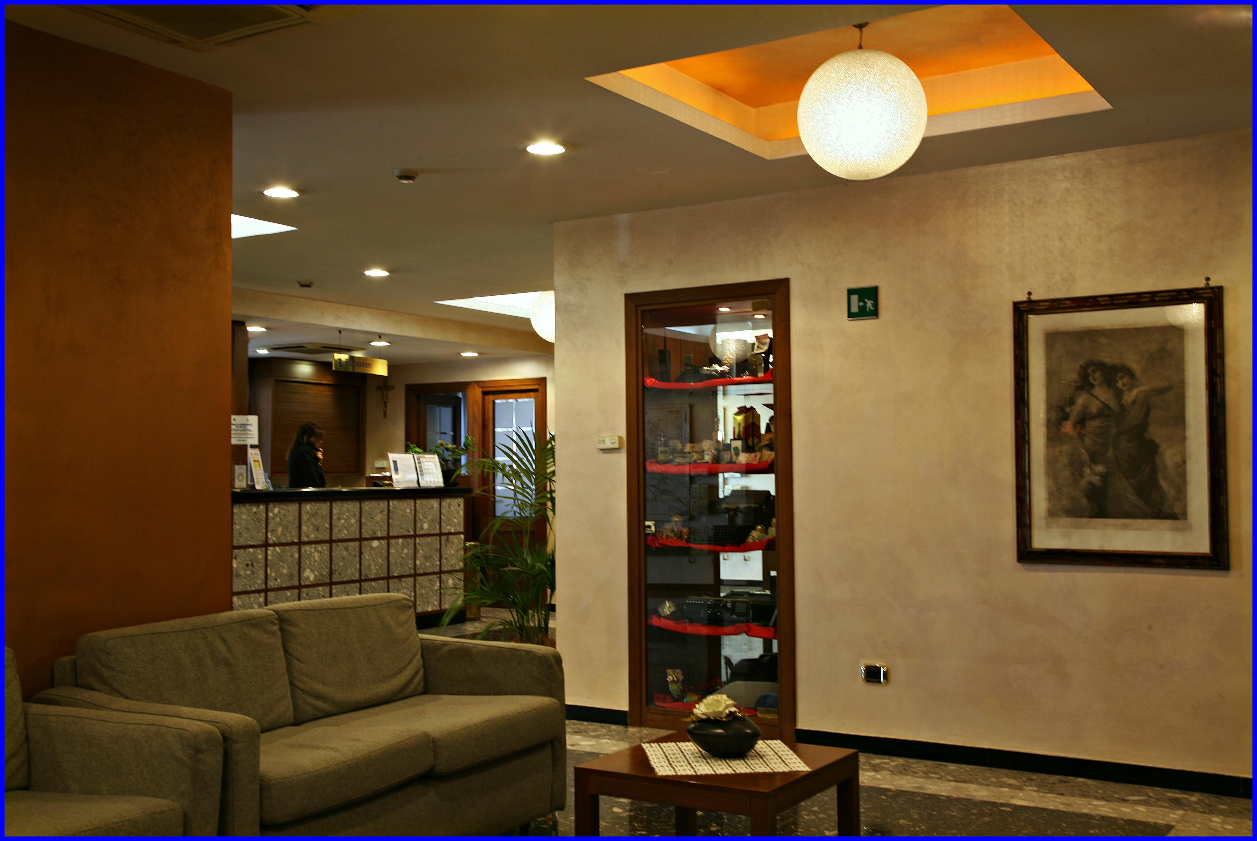 Hotel Meeting Ciampino Esterno foto